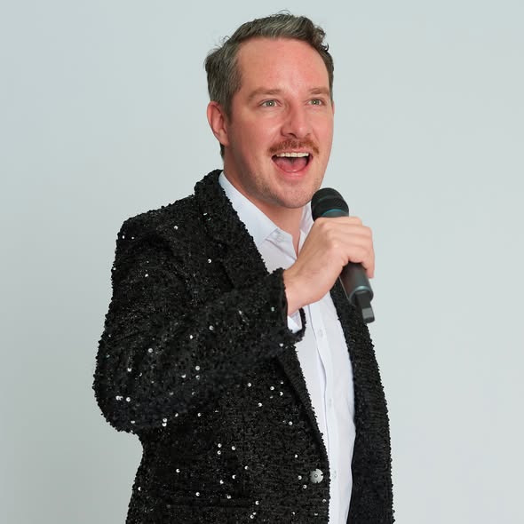 max fox at Ansdell Lights Switch On